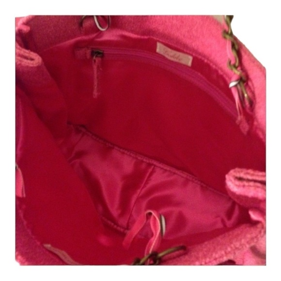 Vintage Limited Edition Pink Tweed
Goldie Bag Purse Chain Pockets
Barbiecore - Picture 13 of 15